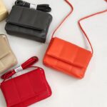 کیف دوشی زارا رنگی - مانتو پاتریس رشت