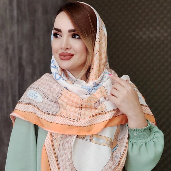 357001724-3-min روسری نخی فندی - مانتو پاتریس رشت