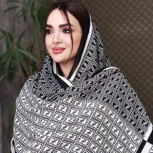 شال پاییزه فندی - مانتو پاتریس رشت