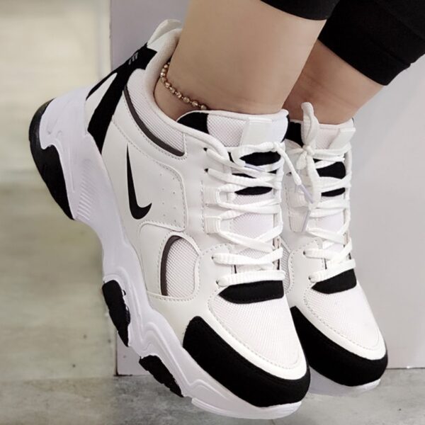 کتونی سفید مشکی نایک - مانتو پاتریس رشت