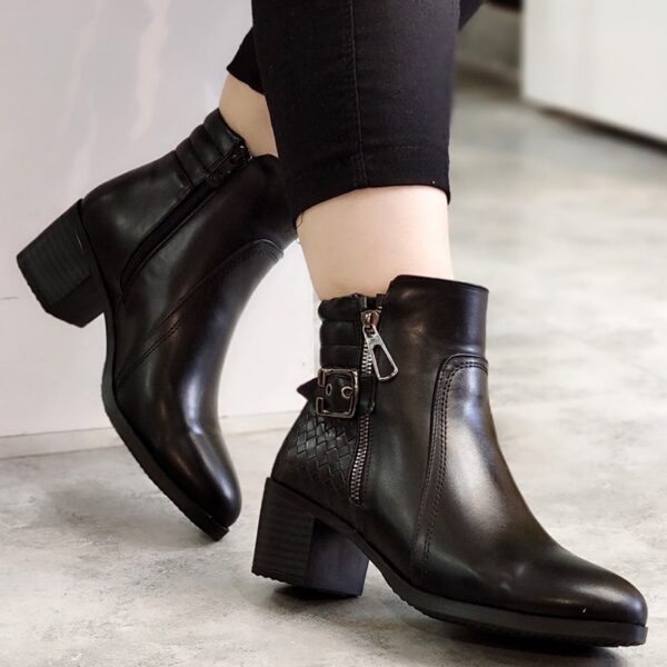 3700022-4-min نیم بوت بغل زیپ مشکی - مانتو پاتریس رشت