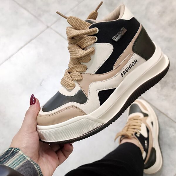 کتونی ساقدار کرم مشکی - مانتو پاتریس رشت