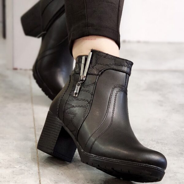 نیم بوت پاشنه دار مشکی - مانتو پاتریس رشت