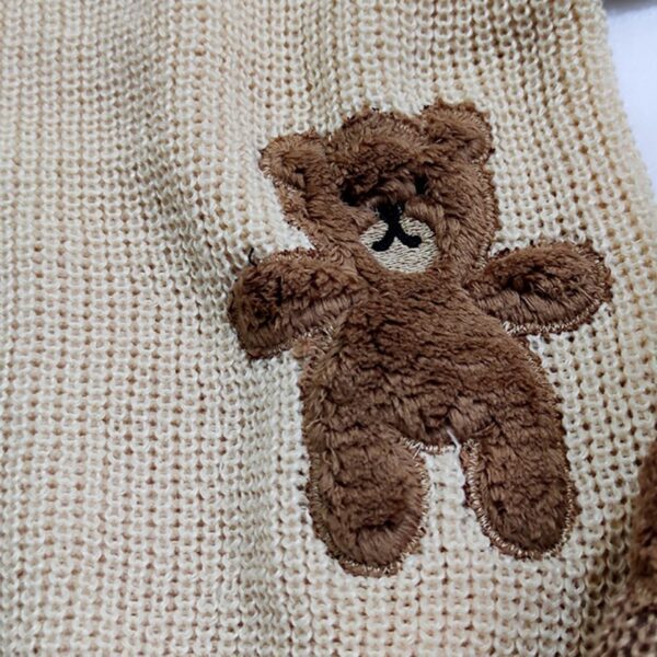 35400104-1-min بلوز کراپ خرس گلدوزی - مانتو پاتریس رشت