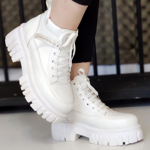 نیم بوت لژ دار سفید - مانتو پاتریس رشت