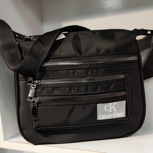 کیف دوشی سه زیپ مشکی