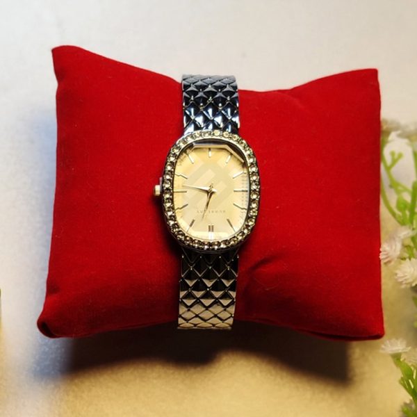 ساعت مچی بیضی - مانتو پاتریس رشت