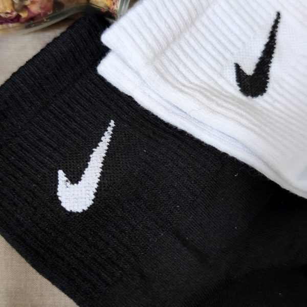 جوراب نیم ساق نایک - مانتو پاتریس رشت