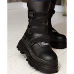 بوت لژ دار مشکی - مانتو پاتریس رشت