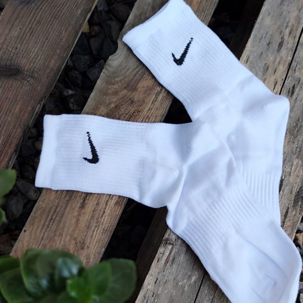 جوراب ساقدار نایک سفید - مانتو پاتریس رشت