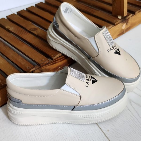 کالج نگینی کرم - مانتو پاتریس رشت