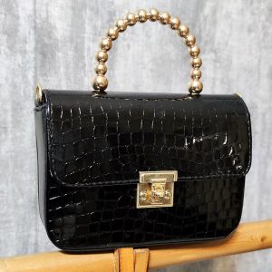 کیف ورنی دسته مرواریدی طلایی - مانتو پاتریس رشت