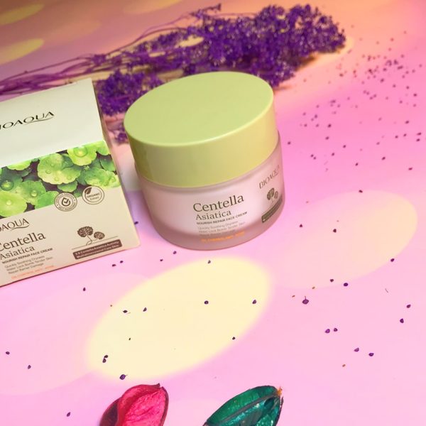 کرم صورت کاسه ای سنتلا - مانتو پاتریس رشت