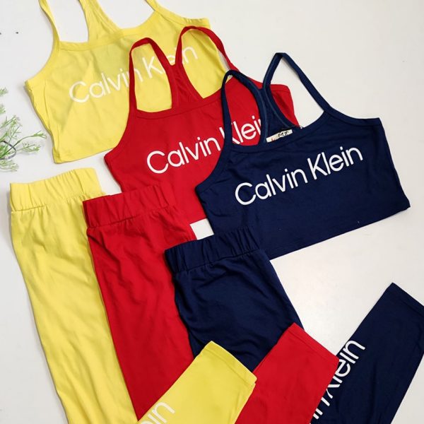 289002007-3-min ست کراپ شلوار - مانتو پاتریس رشت