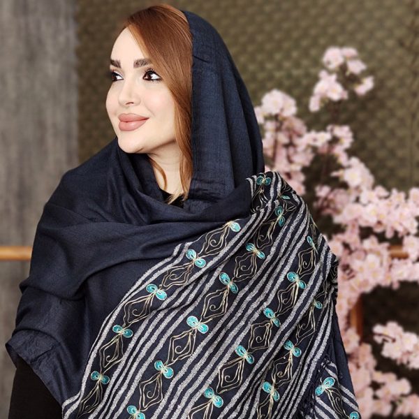 شال خامه دوزی - مانتو پاتریس رشت