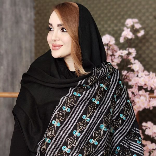 شال خامه دوزی - مانتو پاتریس رشت