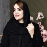 شال پلیسه مهره چوبی - مانتو پاتریس رشت