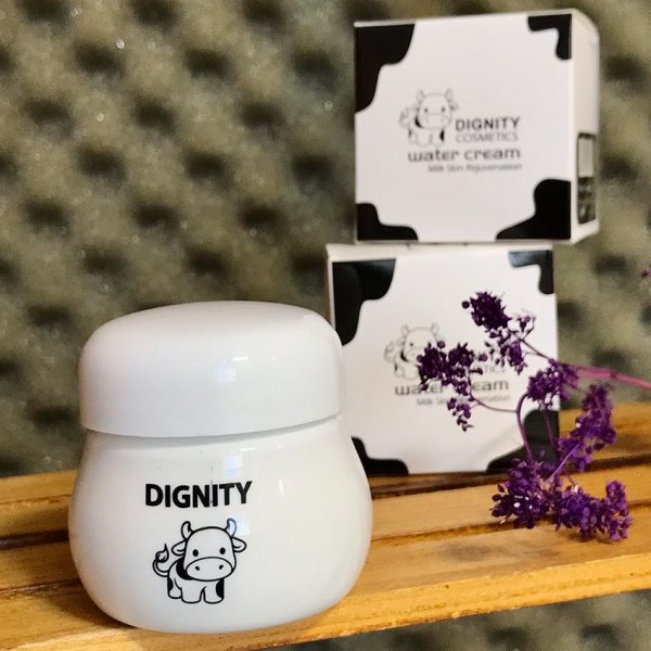 3960050-3-min کرم شیر گاو دیگنیتی - مانتو پاتریس رشت