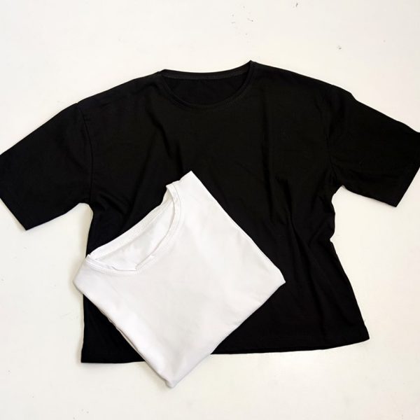 تیشرت نخ پنبه سفید مشکی کراپ