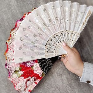 بادبزن دستی - مانتو پاتریس رشت