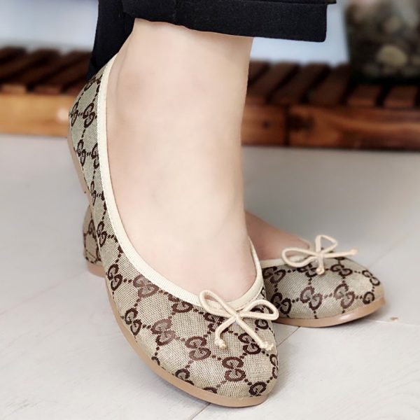 کالج پاپیونی گوچی - مانتو پاتریس رشت