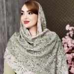 شال طرحدار سبز پلیسه - مانتو پاتریس رشت