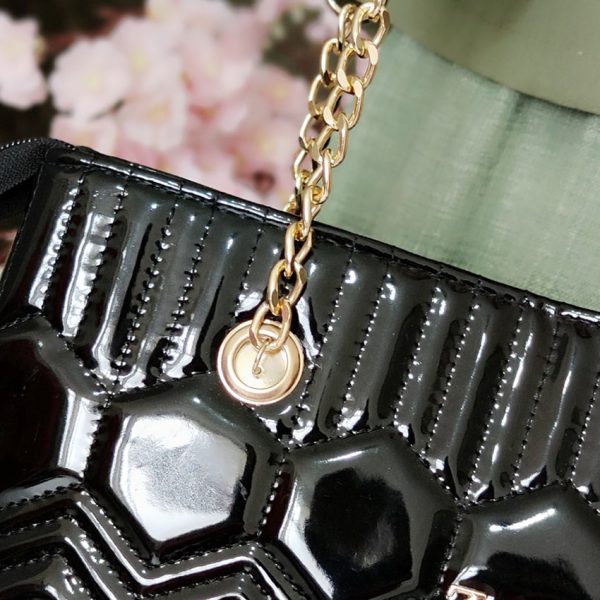 کیف ورنی زنجیر طلایی - مانتو پاتریس رشت