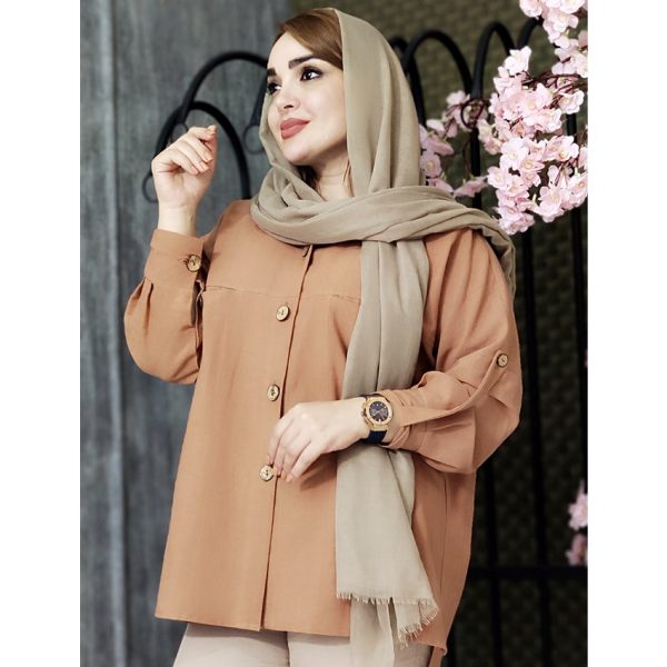 429005-8-min مانتو لینن دکمه چوبی - مانتو پاتریس رشت