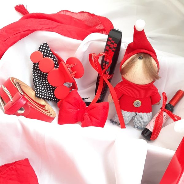 23300133-min پک هدیه آرایشی - مانتو پاتریس رشت