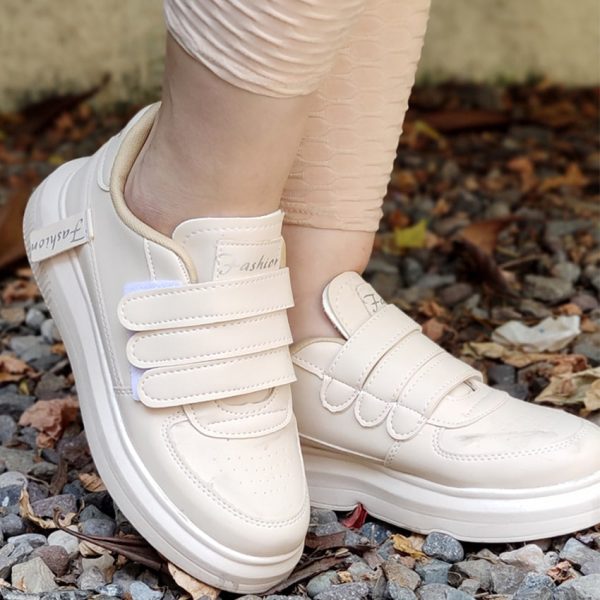 کتونی 3 چسب کرم - مانتو پاتریس رشت