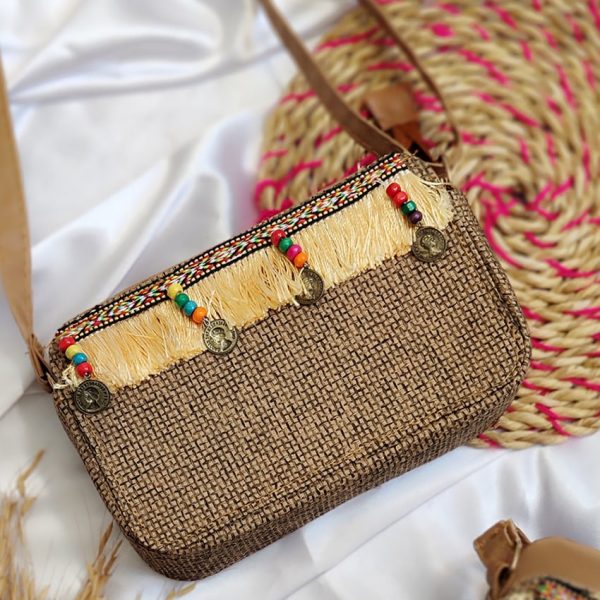 38000327-6-min کیف دوشی حصیری ریش ریش - مانتو پاتریس رشت