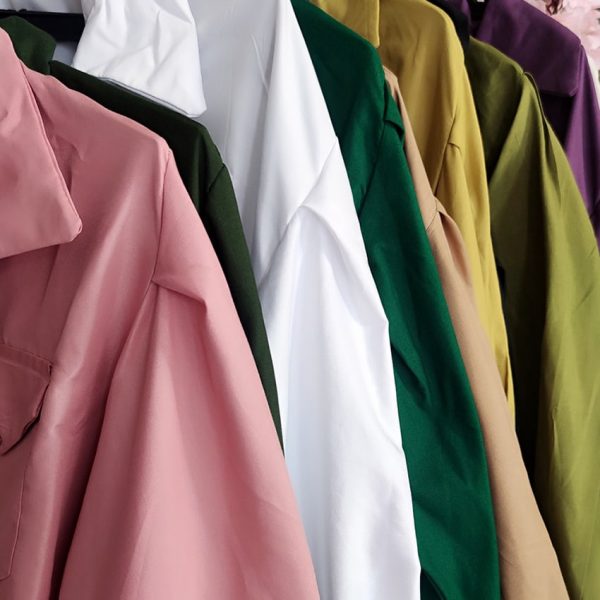 مانتو آستین پفی دو جیب داکرون رنگی - مانتو پاتریس رشت