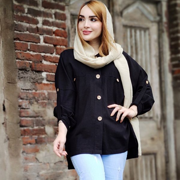 429005-02-min مانتو لینن دکمه چوبی -مانتو پاتریس رشت