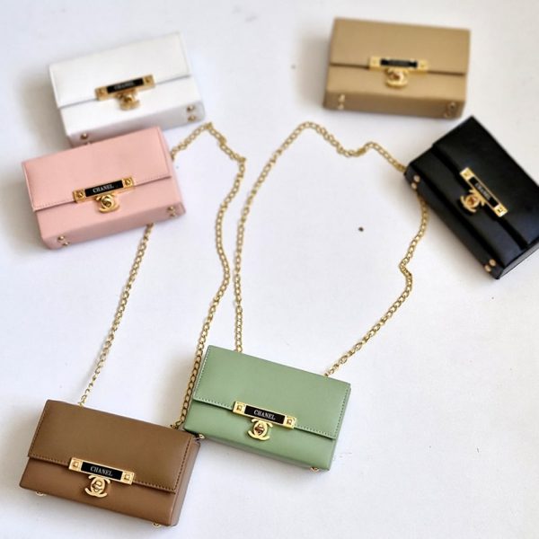 38000366-2-min کیف مستطیل چنل - مانتو پاتریس رشت