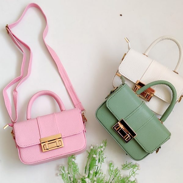 39300504-1-min (1) کیف دوشی دو قفل - مانتو پاتریس رشت