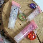 لیپ گلاس آویزدار - مانتو پاتریس رشت