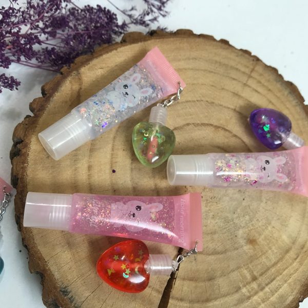 لیپ گلاس آویزدار - مانتو پاتریس رشت