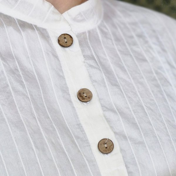 مانتو پلوتی دکمه چوبی - مانتو پاتریس رشت