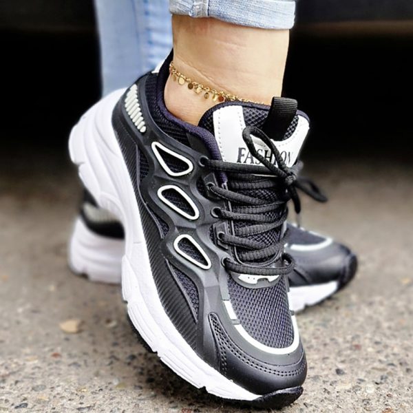 کتونی سفید مشکی - مانتو پاتریس رشت