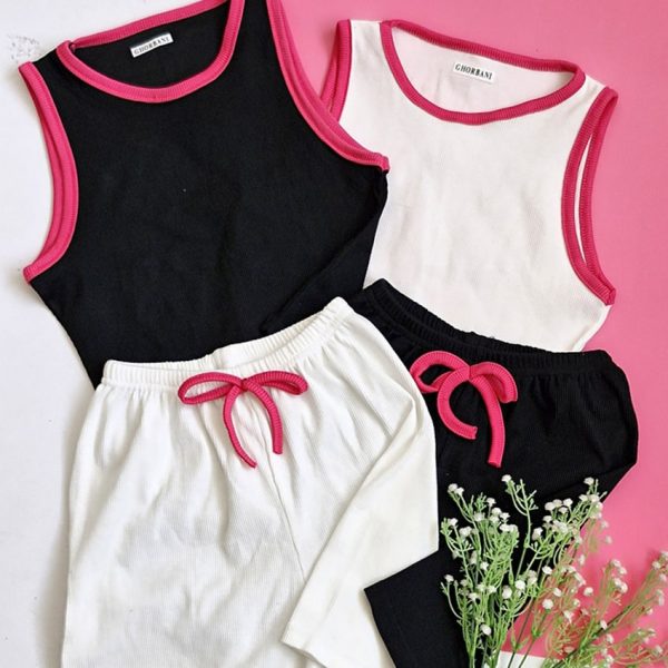 34300513-2-min (1) ست تاپ شورتک نوار صورتی - مانتو پاتریس رشت