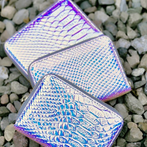 35600391-1-min کیف پول هولوگرامی - مانتو پاتریس رشت