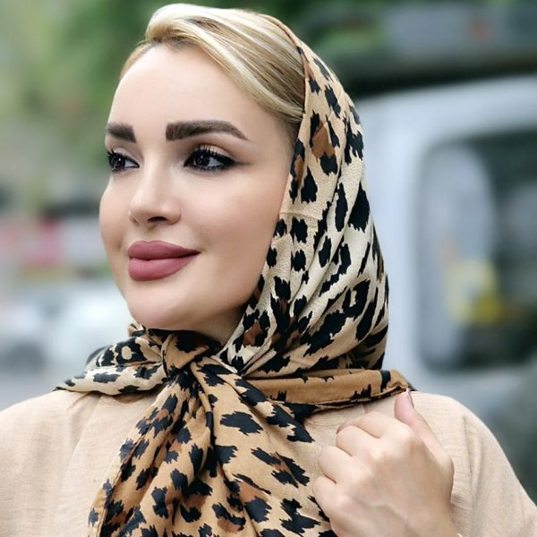 روسری پلنگی