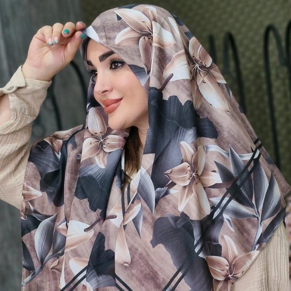 روسری طرح گل درشت - مانتو پاتریس رشت