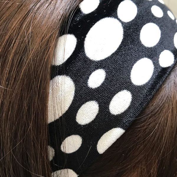 40400120_1-min هدبندمخملی هدبند توپی مانتو پاتریس_رشت