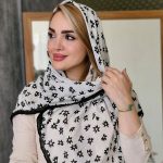 روسری قواره دار گل گلی - مانتو پاتریس رشت