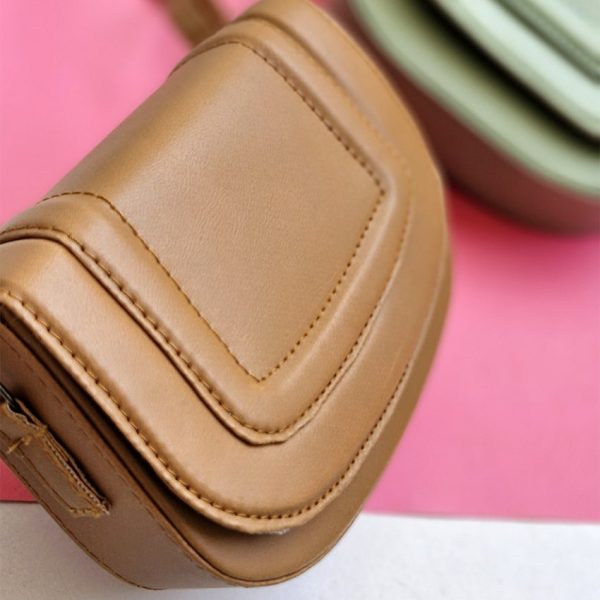 کیف دوشی هلالی - مانتو پاتریس رشت