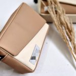 کیف دوشی برشکا - مانتو پاتریس رشت