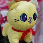 عروسک گربه زرد - مانتو پاتریس رشت