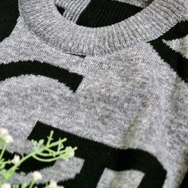 421005-1-min بلوز بافت حروف - مانتو پاتریس رشت