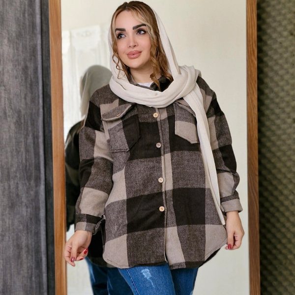 شکت چهارخونه دکمه چوبی